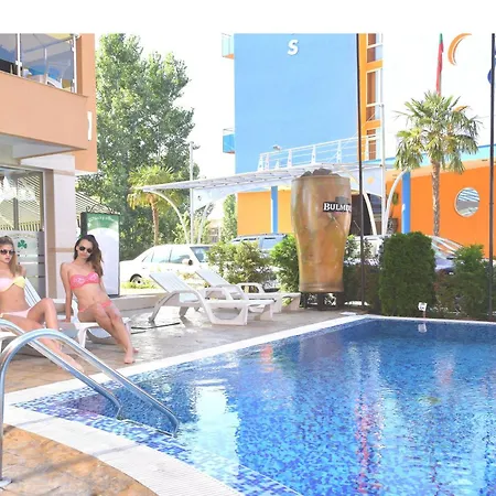 Apartmanhotel Sky Sunny *